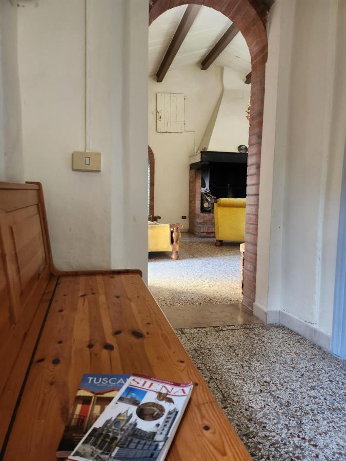 Bed and Breakfast Il Giuggiolo - La Collina Della Quiete Чертальдо Екстер'єр фото